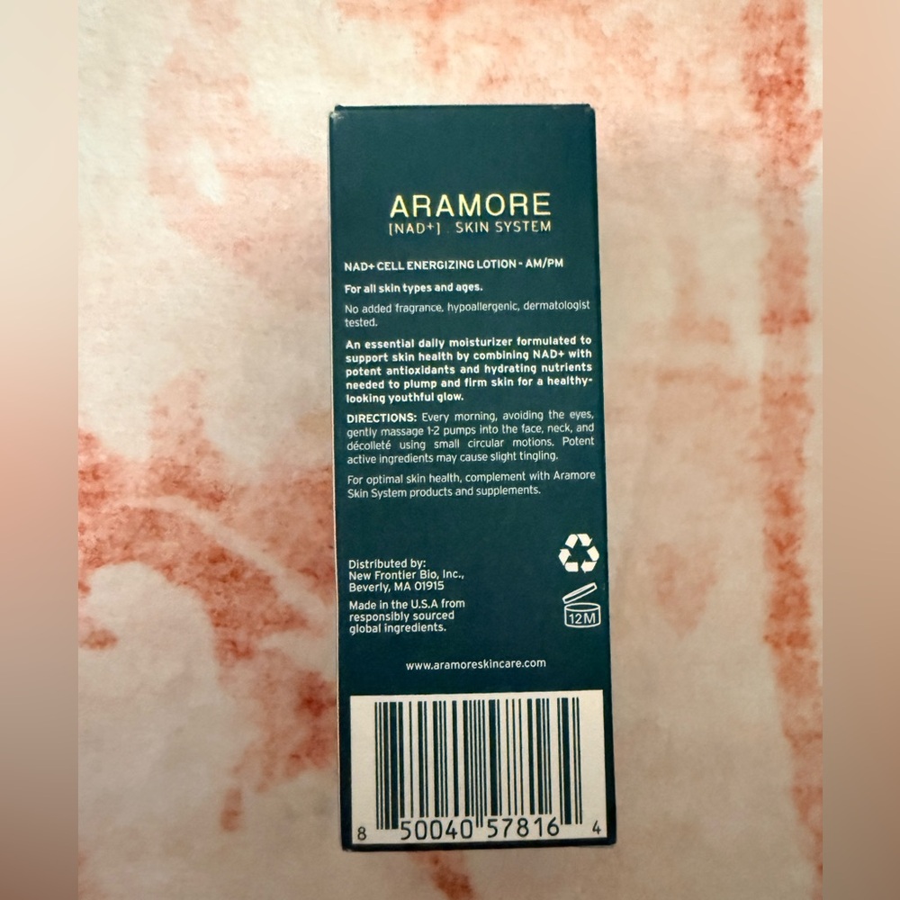 Aramore Energizing Lotion - Picture 3 of 3